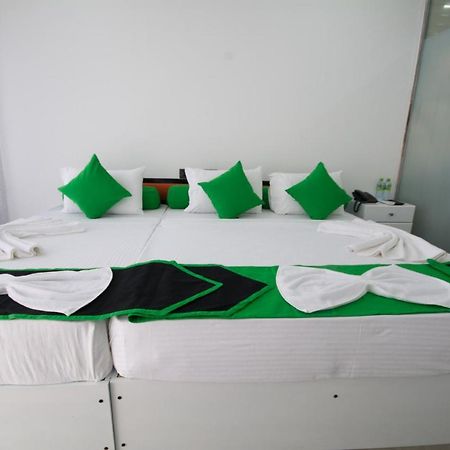 Avora Hotel Kandy Luaran gambar