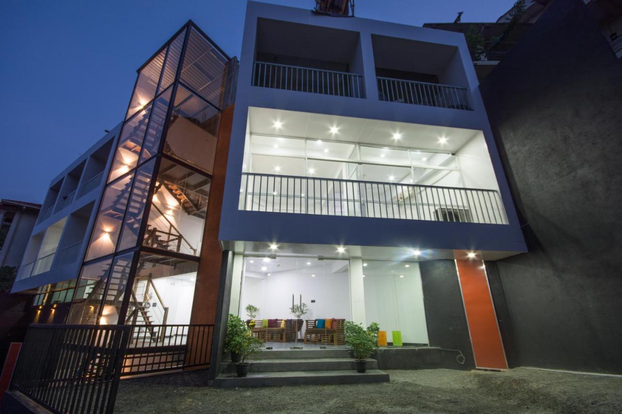 Avora Hotel Kandy Luaran gambar