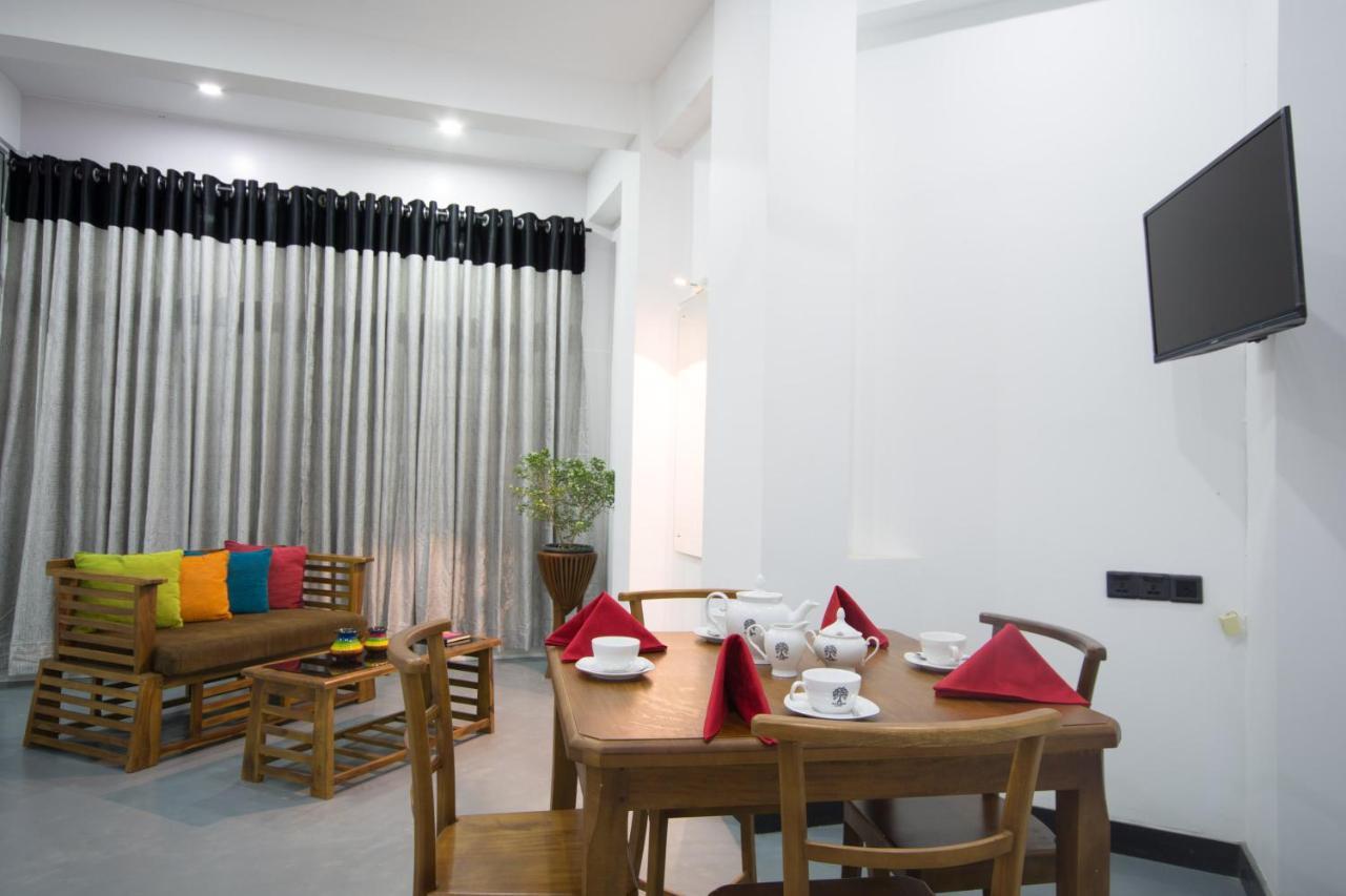 Avora Hotel Kandy Luaran gambar