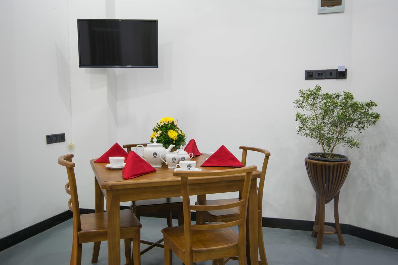 Avora Hotel Kandy Luaran gambar