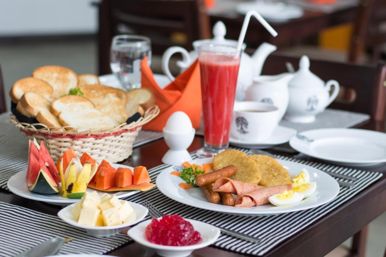 Avora Hotel Kandy Luaran gambar