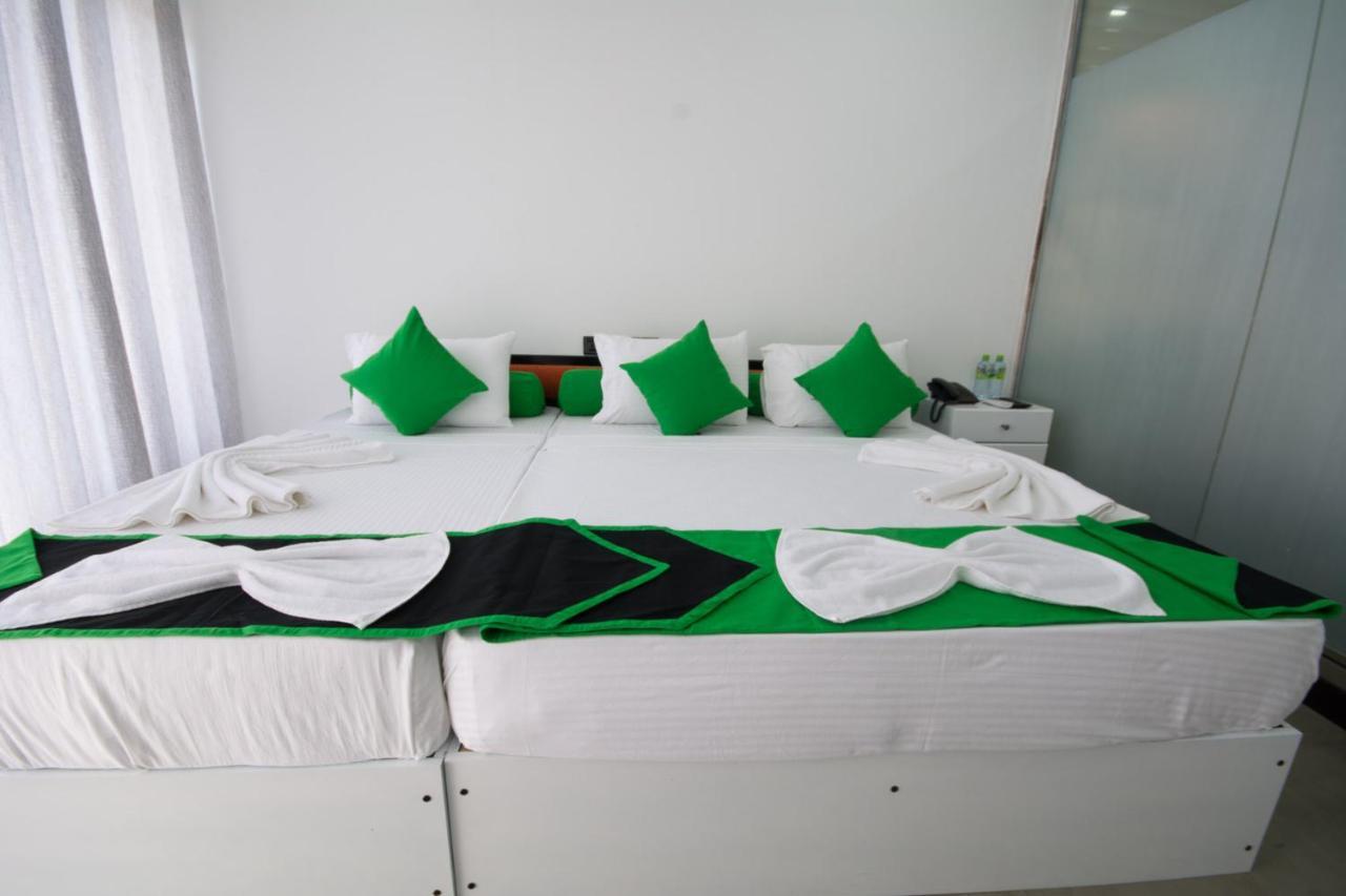 Avora Hotel Kandy Luaran gambar