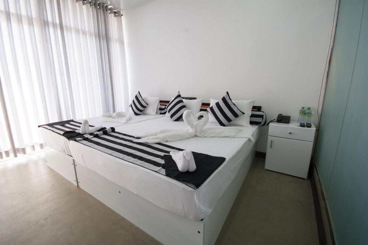 Avora Hotel Kandy Luaran gambar