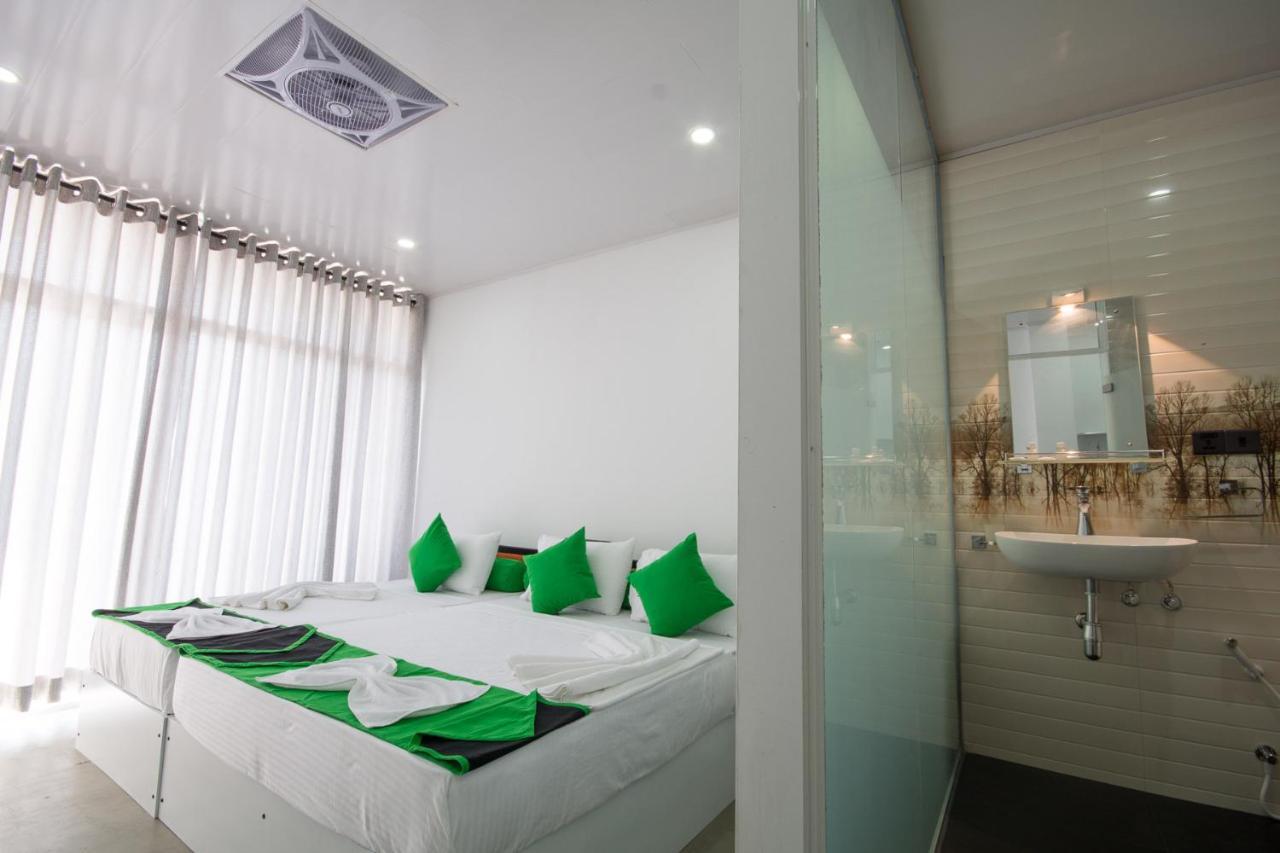 Avora Hotel Kandy Luaran gambar