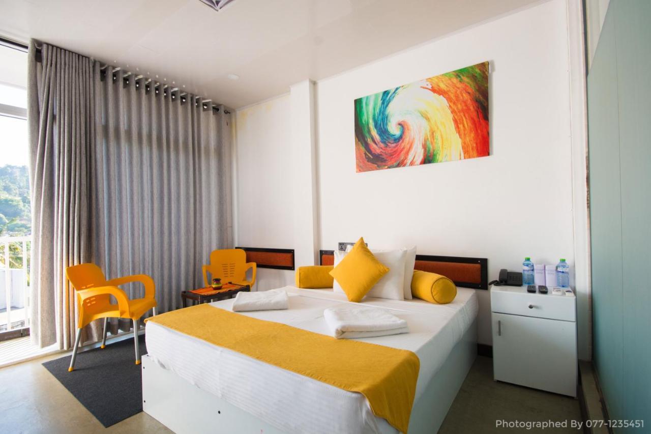 Avora Hotel Kandy Luaran gambar